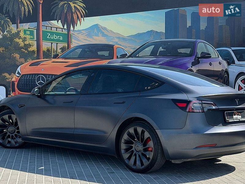 Седан Tesla Model 3 2022 в Львові