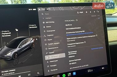 Седан Tesla Model 3 2023 в Кам'янському