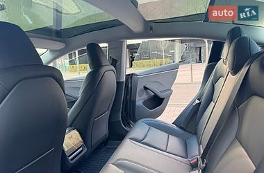 Седан Tesla Model 3 2025 в Києві