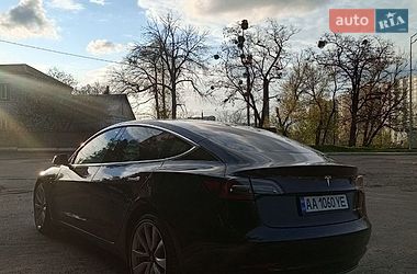 Седан Tesla Model 3 2018 в Киеве