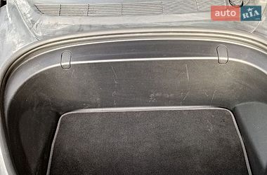 Седан Tesla Model 3 2018 в Киеве