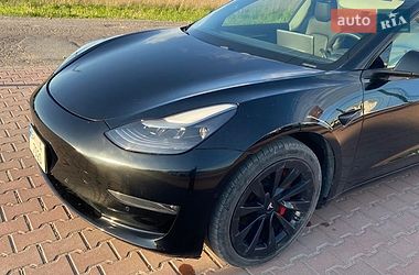 Седан Tesla Model 3 2022 в Рівному