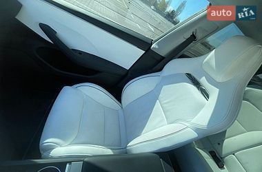 Седан Tesla Model 3 2024 в Киеве