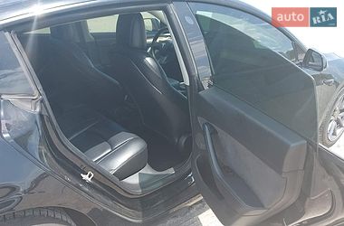 Седан Tesla Model 3 2018 в Львові