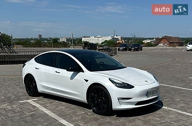 Седан Tesla Model 3 2020 в Харькове