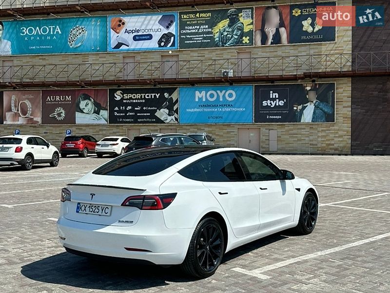 Седан Tesla Model 3 2020 в Харькове