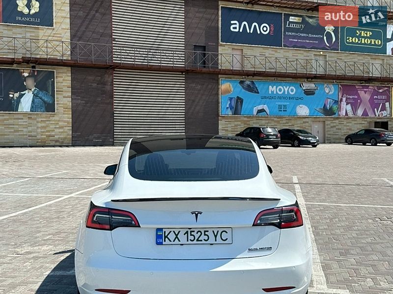 Седан Tesla Model 3 2020 в Харькове