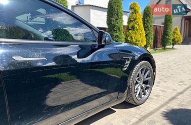 Седан Tesla Model 3 2022 в Луцке