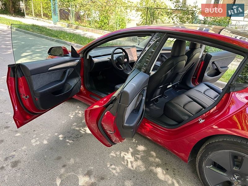 Седан Tesla Model 3 2022 в Золочеві фото 13 Седан Tesla Model 3 2022 в Золочеві