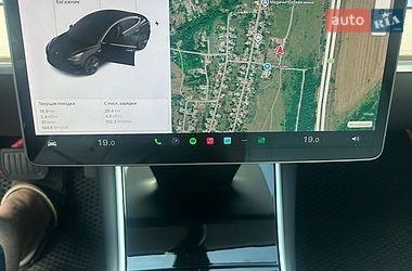 Седан Tesla Model 3 2019 в Дніпрі