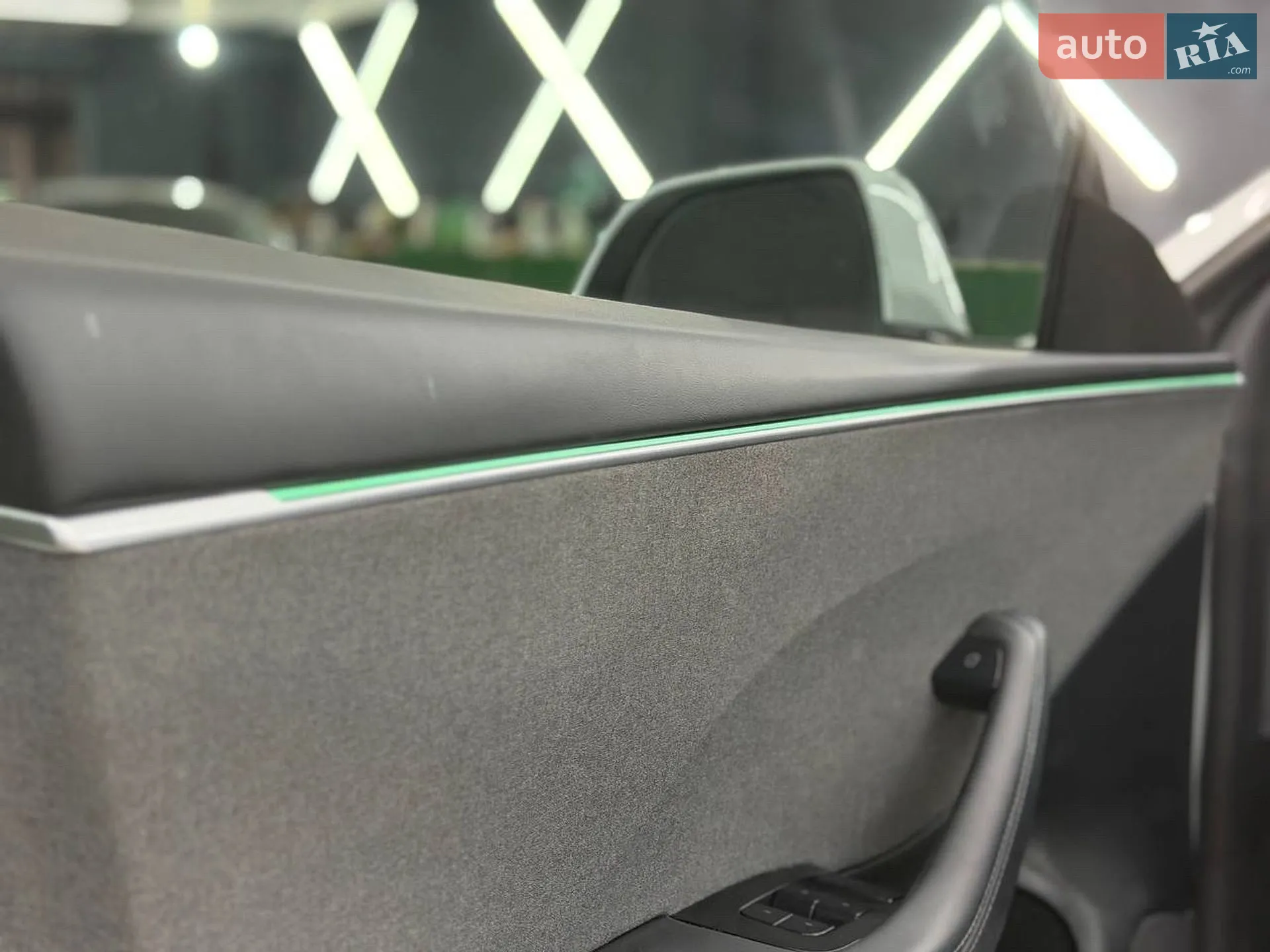 2025 Tesla Model 3 - мініатюра 35