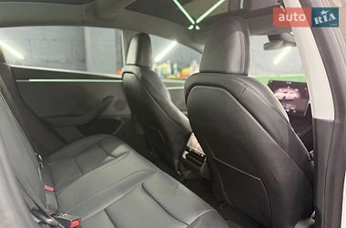 Седан Tesla Model 3 2025 в Киеве