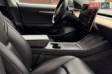 Седан Tesla Model 3 2022 в Ужгороді