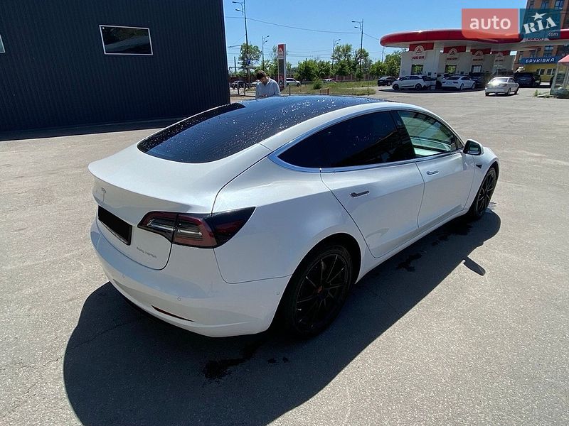 Седан Tesla Model 3 2019 в Днепре