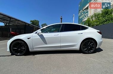 Седан Tesla Model 3 2019 в Днепре