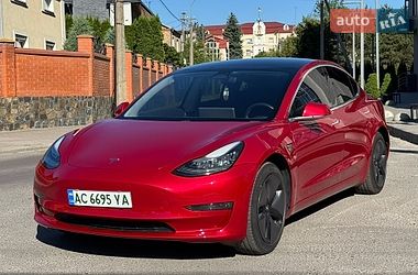Седан Tesla Model 3 2019 в Луцьку