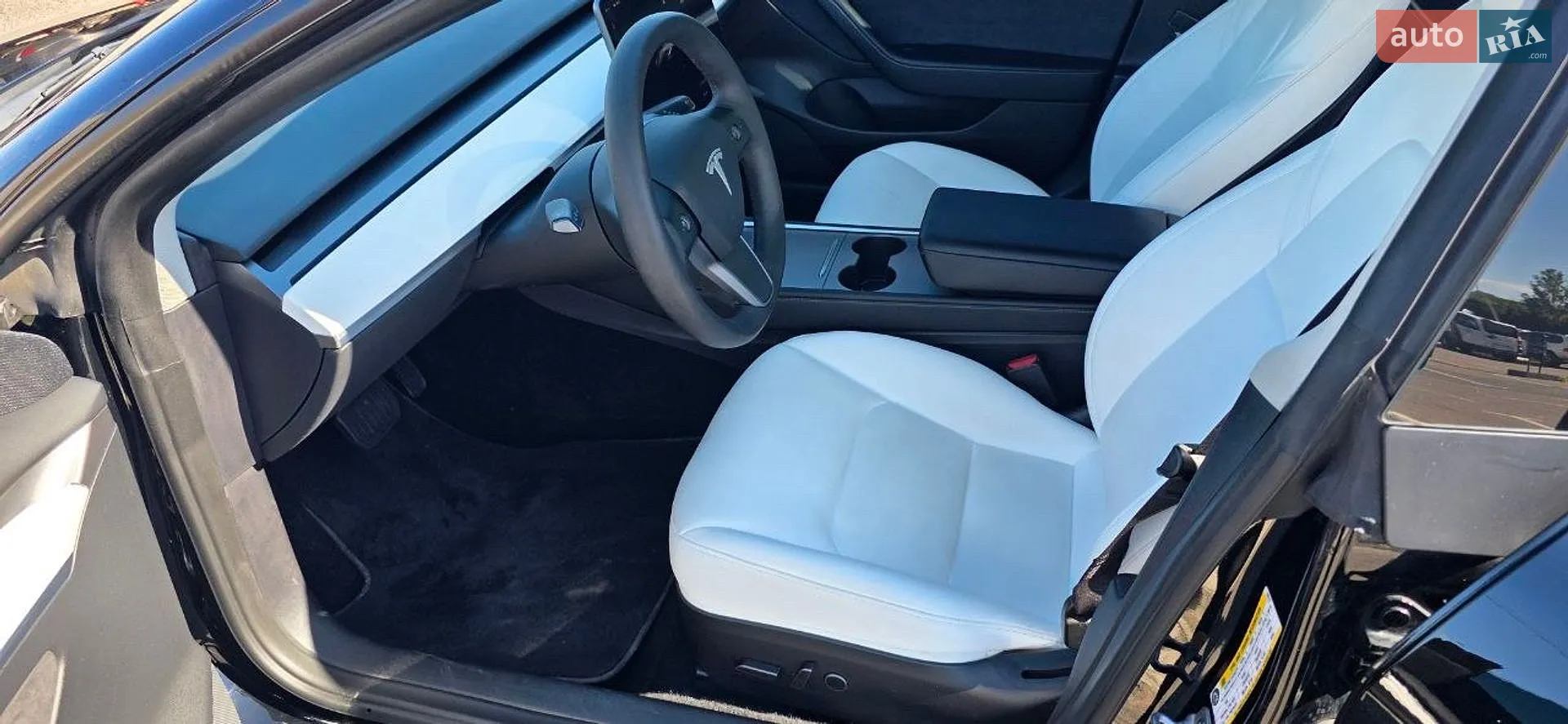 2022 Tesla Model 3 - мініатюра 11