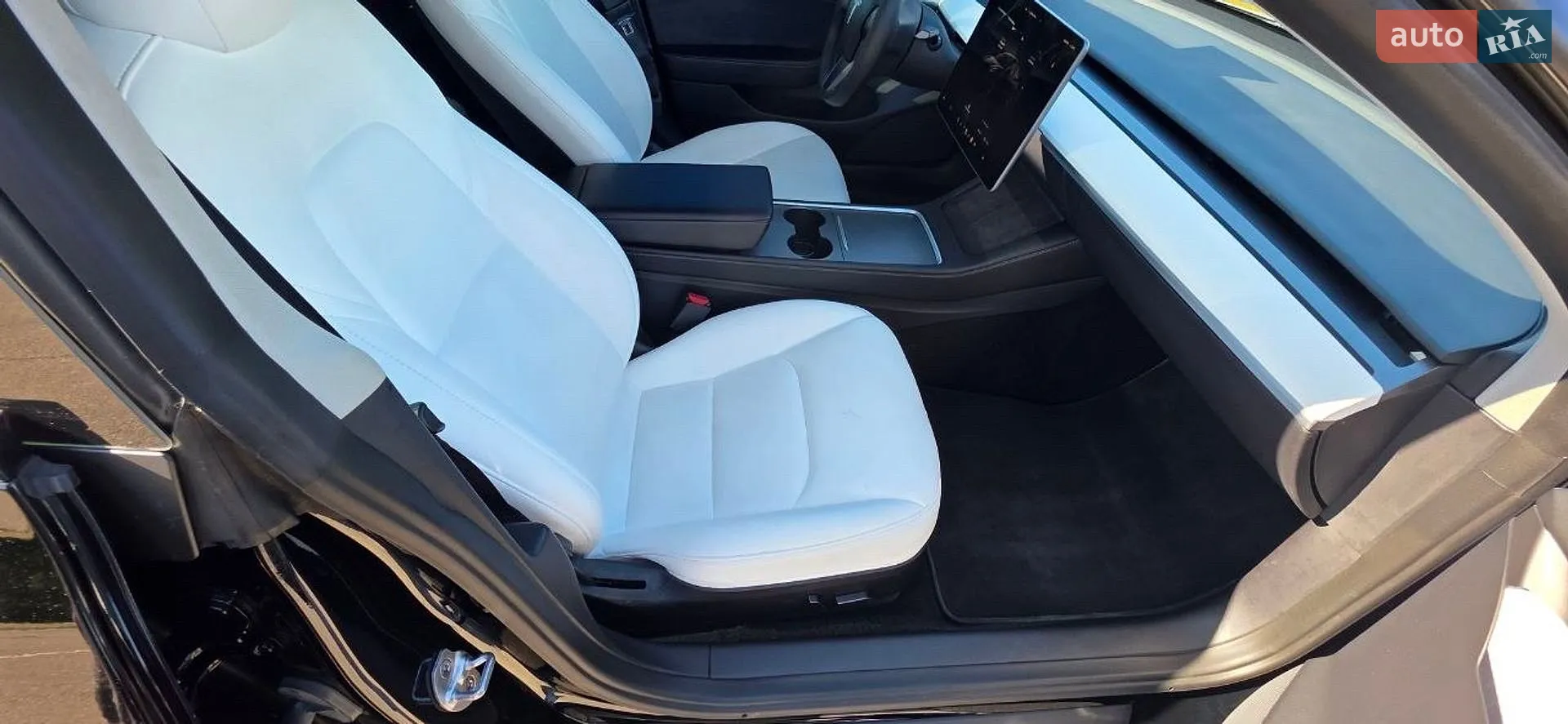 2022 Tesla Model 3 - мініатюра 14