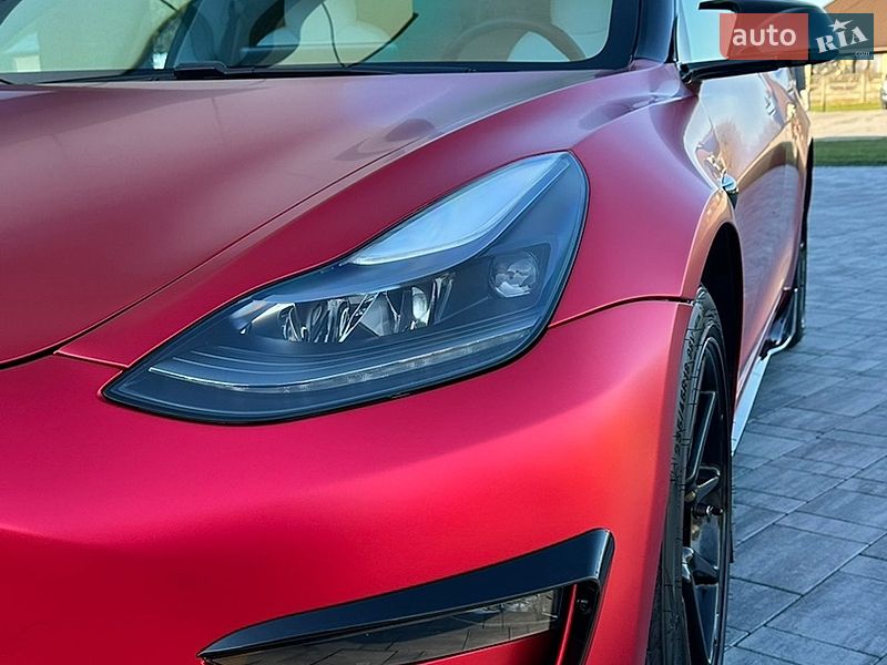 Седан Tesla Model 3 2019 в Львові фото 13 Седан Tesla Model 3 2019 в Львові