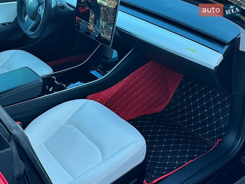 Седан Tesla Model 3 2019 в Львові фото 11 Седан Tesla Model 3 2019 в Львові