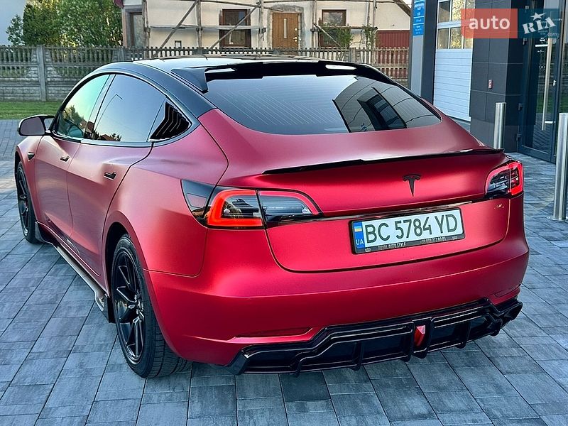 Седан Tesla Model 3 2019 в Львові фото 31 Седан Tesla Model 3 2019 в Львові