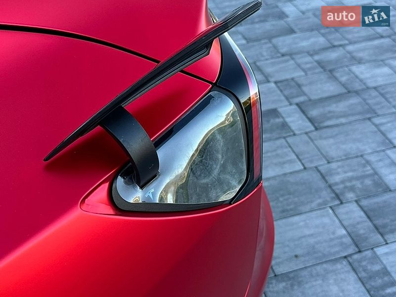 Седан Tesla Model 3 2019 в Львові фото 36 Седан Tesla Model 3 2019 в Львові