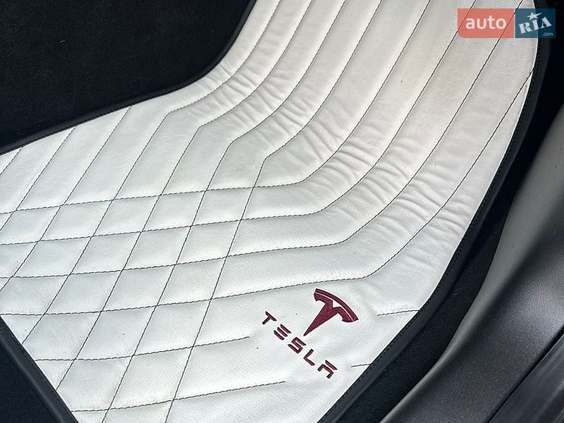 Седан Tesla Model 3 2019 в Львові фото 93 Седан Tesla Model 3 2019 в Львові