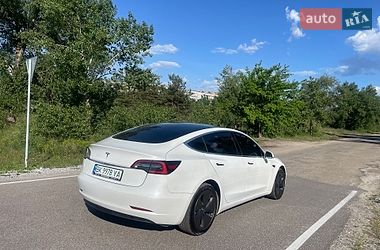 Седан Tesla Model 3 2019 в Кам'янському