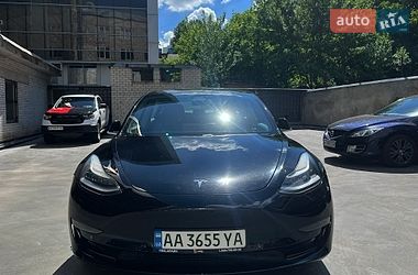 Седан Tesla Model 3 2018 в Киеве