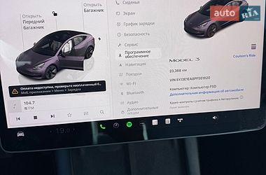 Седан Tesla Model 3 2023 в Львові