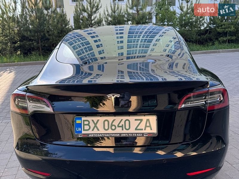 Седан Tesla Model 3 2020 в Хмельницком