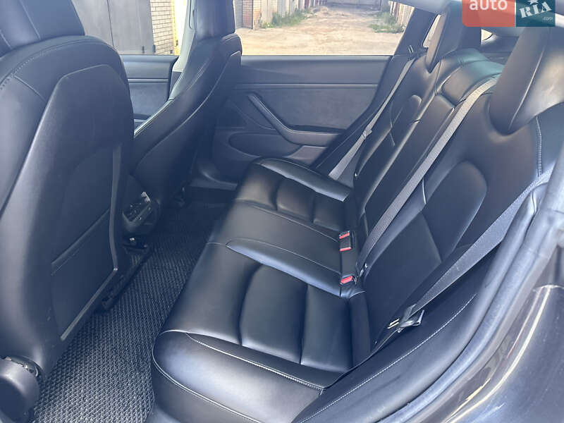 Седан Tesla Model 3 2018 в Святопетрівське фото 4 Седан Tesla Model 3 2018 в Святопетрівське