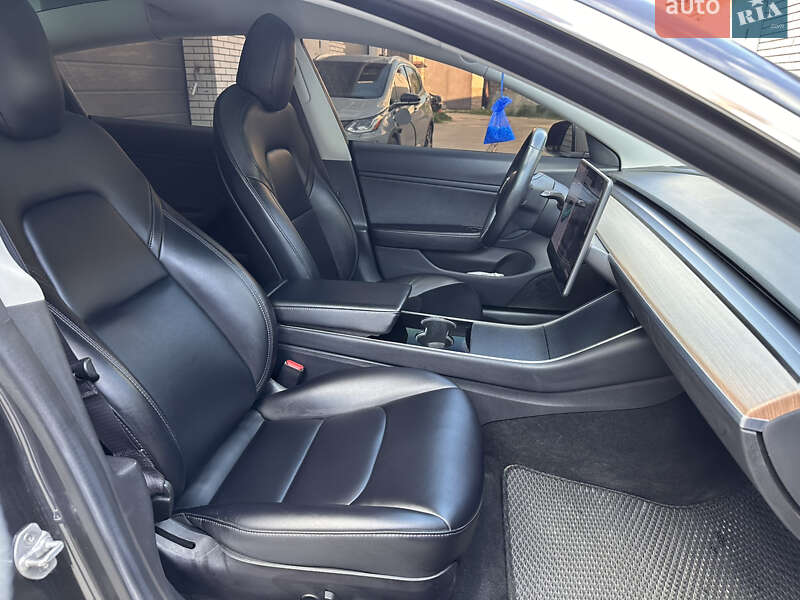 Седан Tesla Model 3 2018 в Святопетрівське фото 6 Седан Tesla Model 3 2018 в Святопетрівське