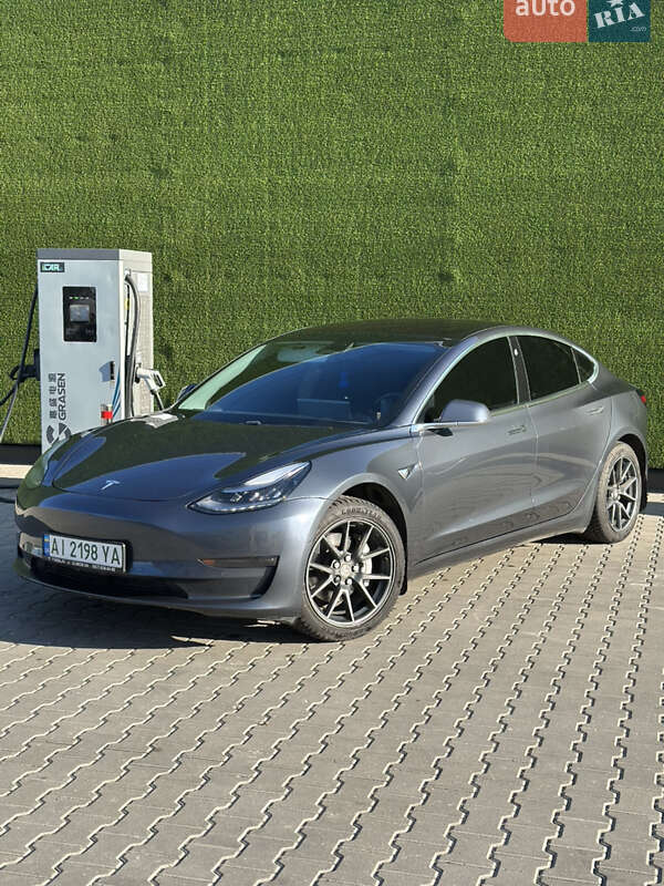 Седан Tesla Model 3 2018 в Святопетрівське фото 11 Седан Tesla Model 3 2018 в Святопетрівське