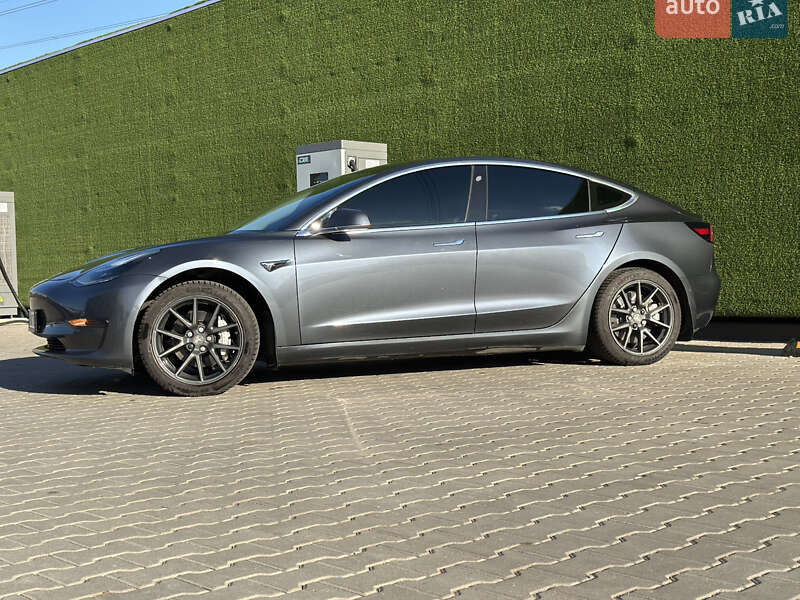 Седан Tesla Model 3 2018 в Святопетрівське фото 13 Седан Tesla Model 3 2018 в Святопетрівське