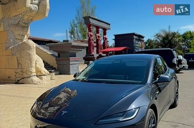 Седан Tesla Model 3 2024 в Одессе