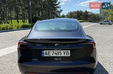 Седан Tesla Model 3 2025 в Днепре