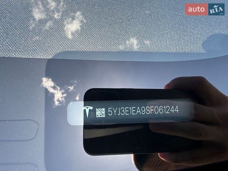 Седан Tesla Model 3 2025 в Днепре