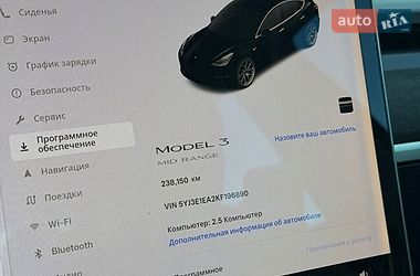 Седан Tesla Model 3 2019 в Рівному