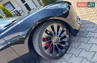Седан Tesla Model 3 2022 в Стрые