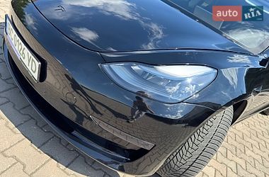Седан Tesla Model 3 2022 в Стрые