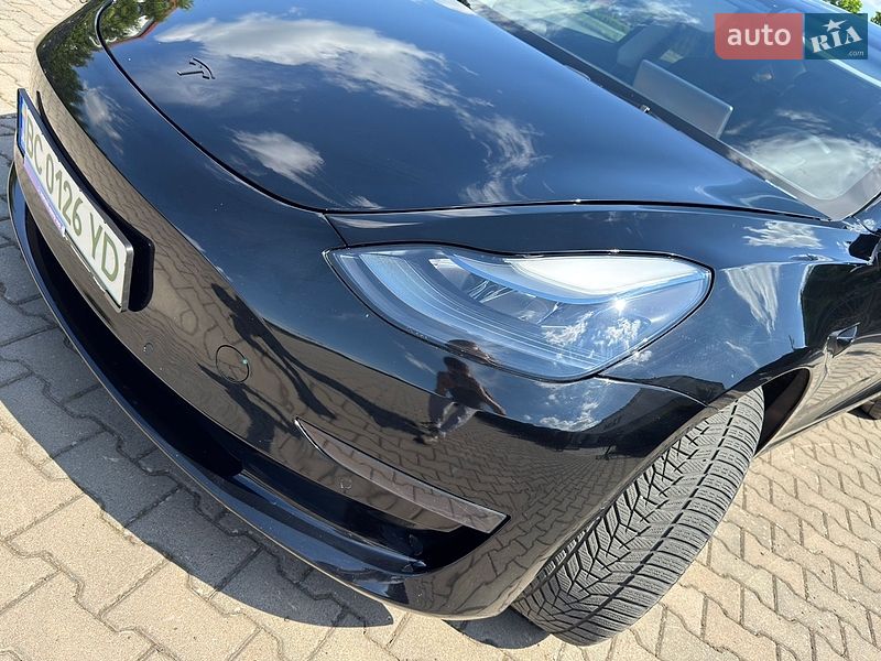 Седан Tesla Model 3 2022 в Стрые