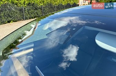 Седан Tesla Model 3 2022 в Стрые