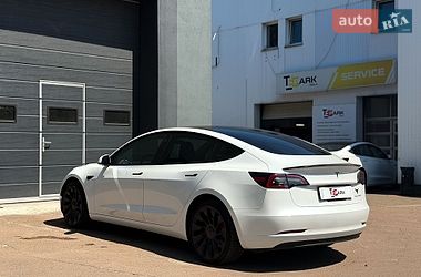 Седан Tesla Model 3 2023 в Киеве