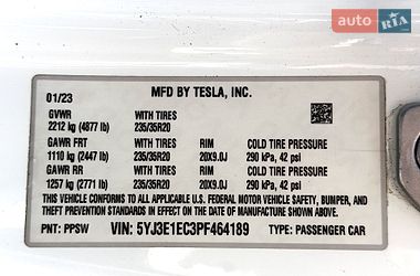 Седан Tesla Model 3 2023 в Киеве