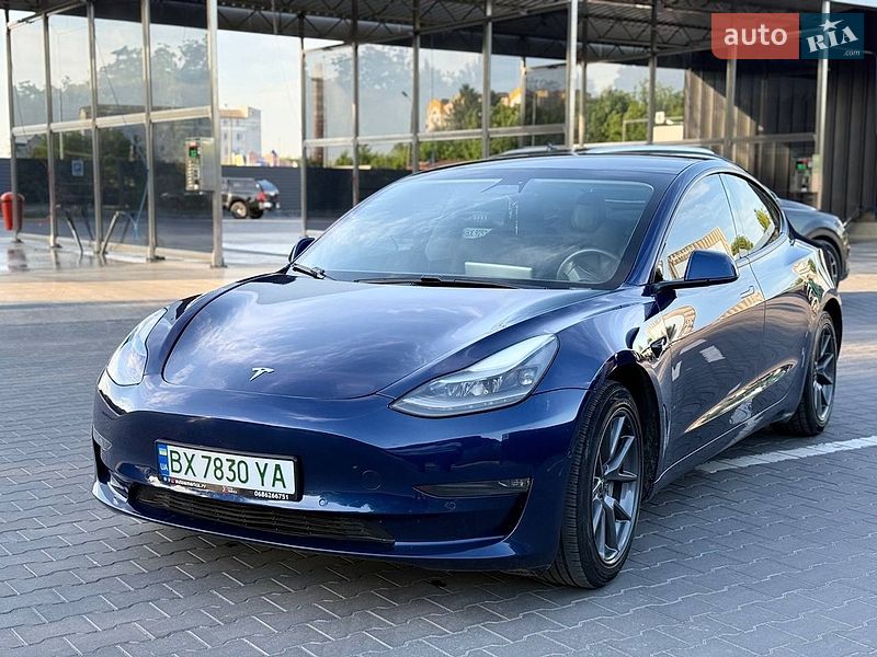 Tesla Model 3 2021