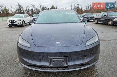 Седан Tesla Model 3 2024 в Киеве