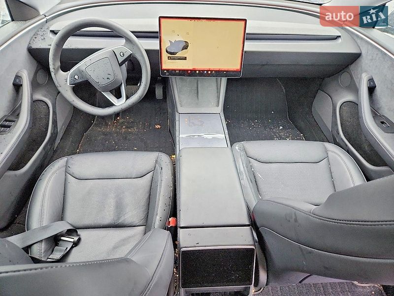 Седан Tesla Model 3 2024 в Киеве