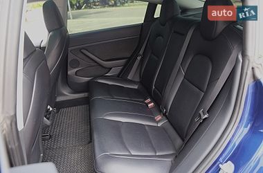 Седан Tesla Model 3 2023 в Києві