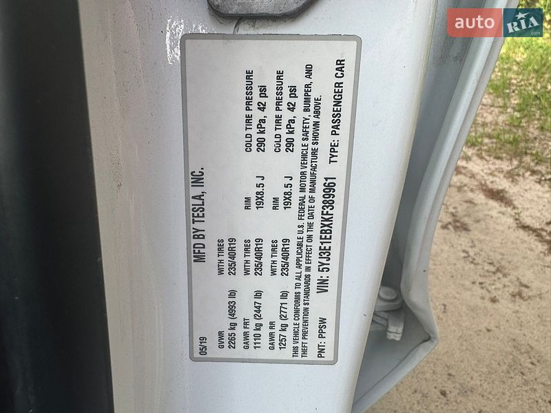 Седан Tesla Model 3 2019 в Василькові